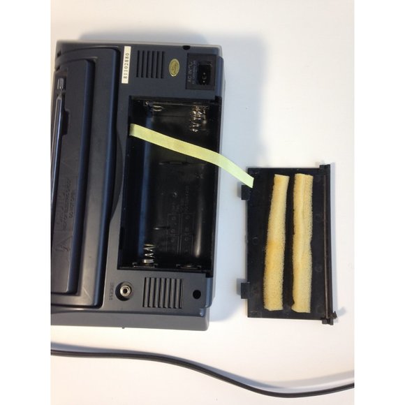 Memorex Portable Radio Analog Tuner MR44-04 Corded or Battery powered - Picture 5 of 8